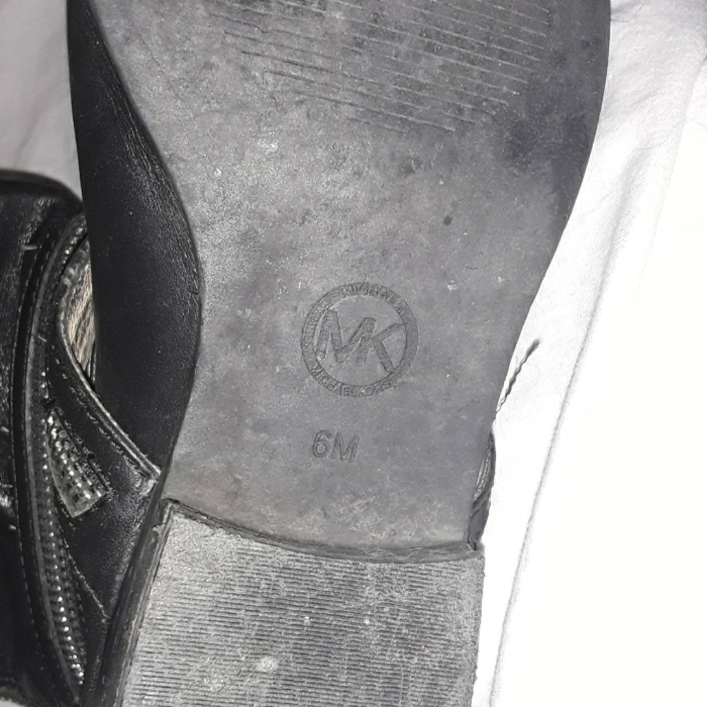 Black Michael Kor boots - Picture 4 of 6